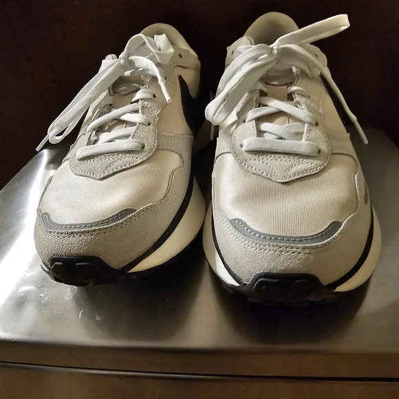 Women's Summit White/SANDDRIFT/SAIL/Black Shoes - Picture 6 of 7